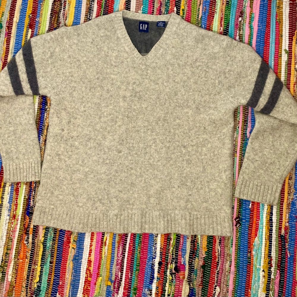 Mens XL Lambswool GAP Vintage Striped Arms Sweater Gray.